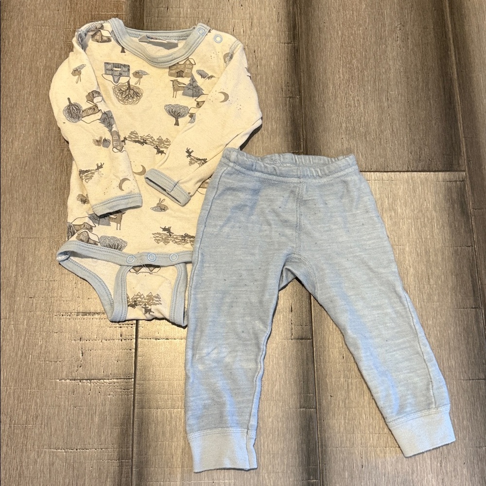 Merino wool top and matching bottoms